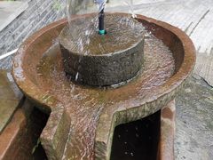 -茅草房·河畔园林火锅