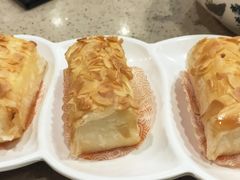 西杏片炸鲜奶-点都德(北京路贰店)