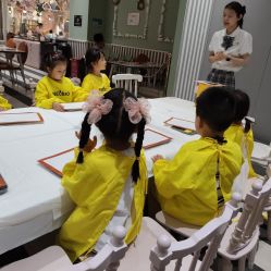 -奈尔宝家庭中心·儿童乐园·亲子餐厅(华采天地店)
