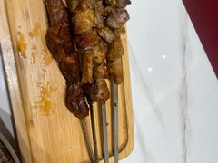 -牧场烧烤餐饮广场