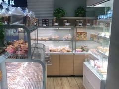 面包甜点陈列柜-好利来(康虹路店)