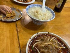 帽结子肥肠粉-白家高记肥肠粉(总店)
