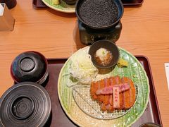 -牛カツ京都勝牛(河原町蛸薬師店)