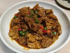 湘西竹笋焖牛肉-boundaries籬苑(瑞光创意工厂-贰号院店)