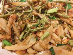 白辣椒炒野豆角-耕渔小院·湖南鱼鲜(望城店)
