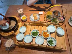 -小锅巴纳西餐厅