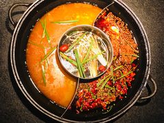渝崖生铁三味锅-渝涯重庆豆花老火锅(中赢国际店)