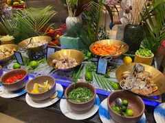 -亚龙湾希尔顿自助餐厅·海鲜·烧烤·沙滩BBQ·现场乐队