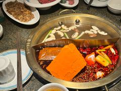 -小天鹅火锅·一线江景洪鼎旗舰店(洪崖洞店)