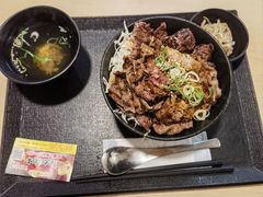 -難波肉劇場