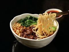 豚骨牛肉面-108·公社·创意餐厅·LIVE HOUSE(李公堤店)