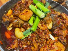 -野山舂·贵州现舂酸汤火锅(鸿通城店)