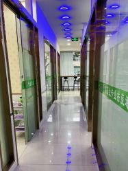 -苗医生专业祛痘·皮肤管理