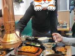 -臻牛烤肉