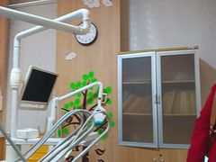 -上海仁爱医院口腔科 · 种植