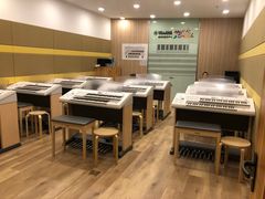 -雅马哈音乐中心 钢琴双排键鼓吉他(静安大融城店)