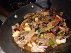 -老湖南民间菜·牛肉十八炒(花都店)