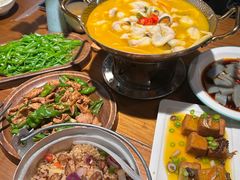 -隔壁老王·家常云南菜(花巷店)