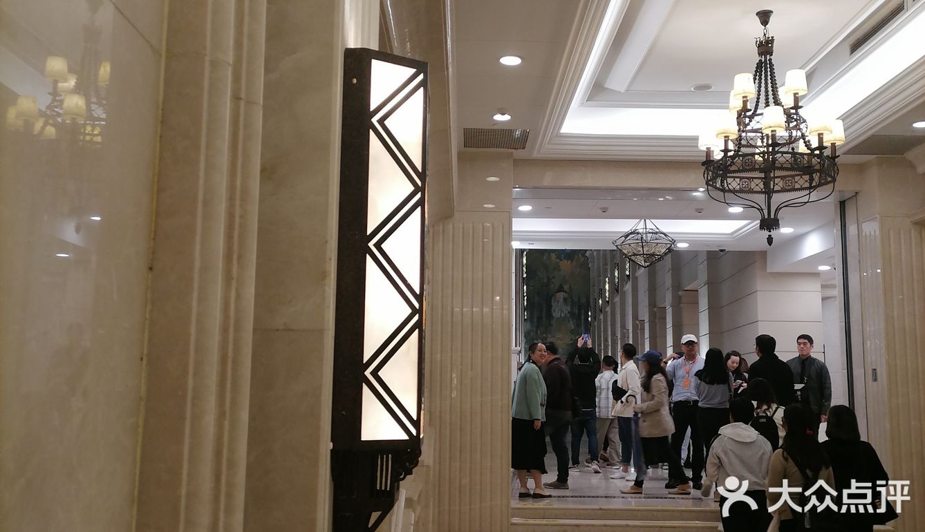 一次复旧与现代的邂逅