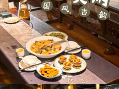 -花溪雨·森林餐厅(石基店)