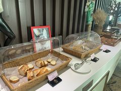 -亚洲国际大酒店·云顶阁旋转自助餐厅
