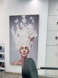 -MODEL'S HAIR
