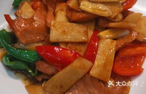 Braised King Oyster Mushroom with Pork Belly