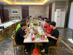 -聚会山庄·派对会议团建别墅轰趴馆(中兴和园店)