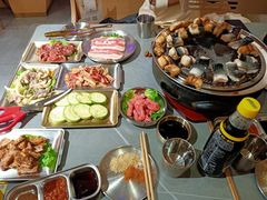 -围炉肉舍丹东海鲜烤肉·烤活鳗(步行街店)
