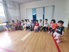 -四叶草托育园(张江园店)