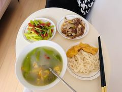 -乐禧母婴全自营月嫂(宝山店)