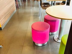 用餐区-麦当劳(新新大道岗丰店)