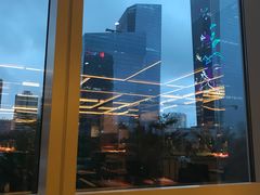 -大中华希尔顿酒店-念自助餐·嗨啤·小龙虾