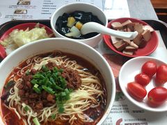 -重庆老字号·吴抄手·高豆花(T3航站楼店)