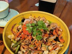 -休记光头香辣蟹干锅(绵竹店)