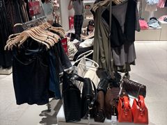 -URBAN REVIVO(北京斯普瑞斯奥特莱斯店)