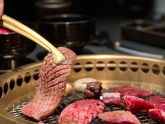 -铭牛烧肉·和牛海鲜自助(高新月牙湖店)