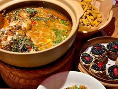 -吃饭皇帝大土家民族菜(荟聚店)