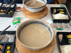 -新世界·过桥米线宴