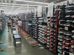 -迪卡侬(顺峰山店)