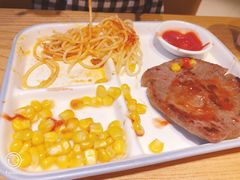 -菲滋意式餐厅(银泰百货金华江南店)