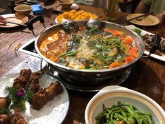 -亮欢寨酸汤鱼(沙冲路店)
