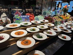 -雍容荟帝王蟹活龙虾展台自助(IFS黑金店)