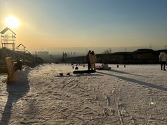 -采薇庄园四季滑雪场