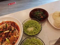 -李与白包子铺(桐梓林店)