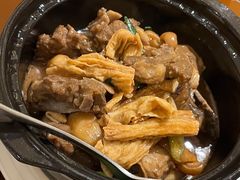 支竹羊腩煲-广州中心皇冠假日酒店·百粤楼