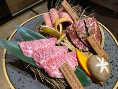 -山川小町·极番烧肉(新地假日广场店)