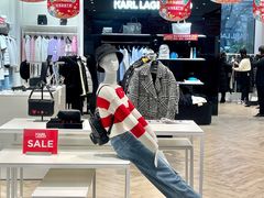 -王府井奥莱临潼小镇(临潼店)