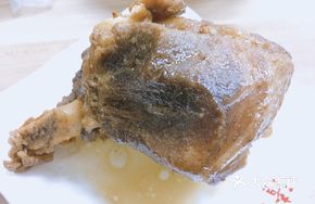 Sauce-Braised Pork Knuckle