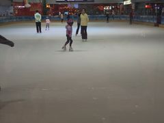 -正佳冰河湾真冰滑冰场